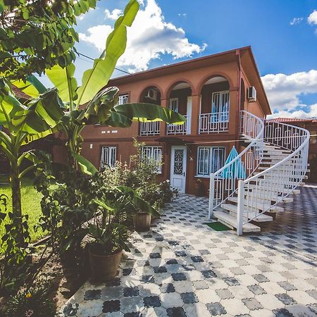 Casa De Khasia Zugdidi Esterno foto