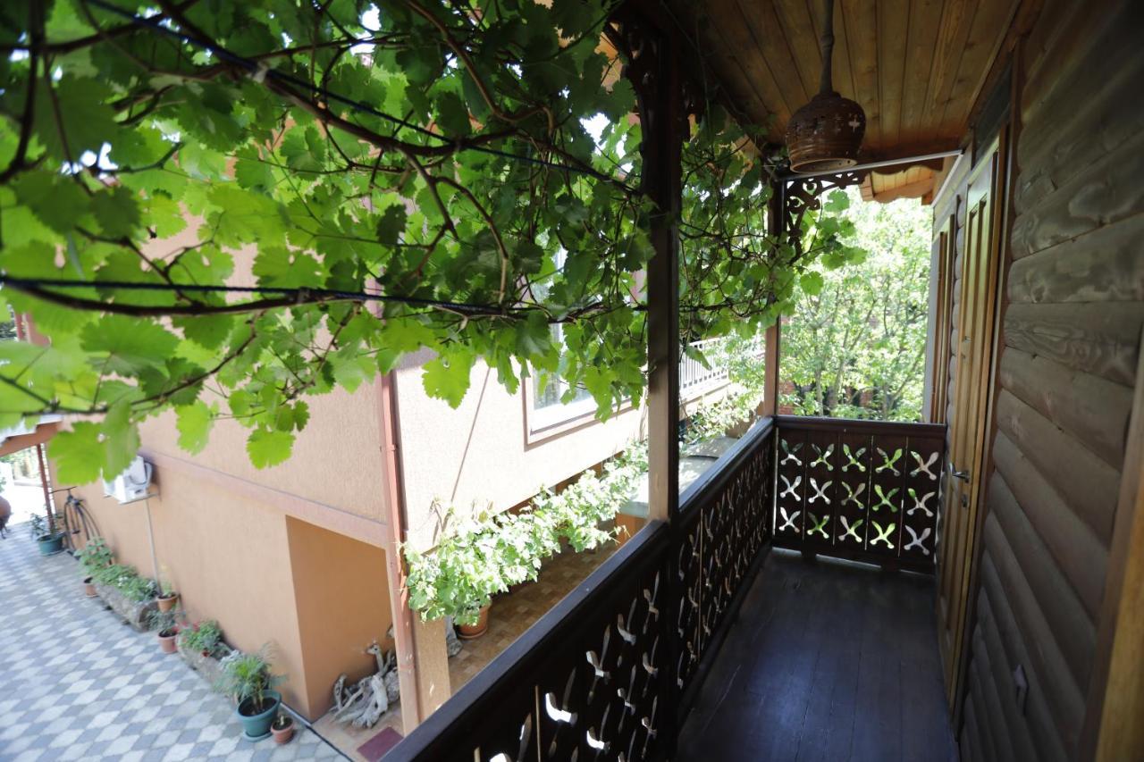 Casa De Khasia Zugdidi Esterno foto