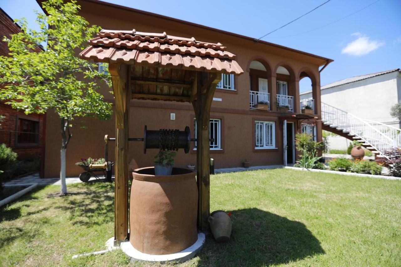 Casa De Khasia Zugdidi Esterno foto